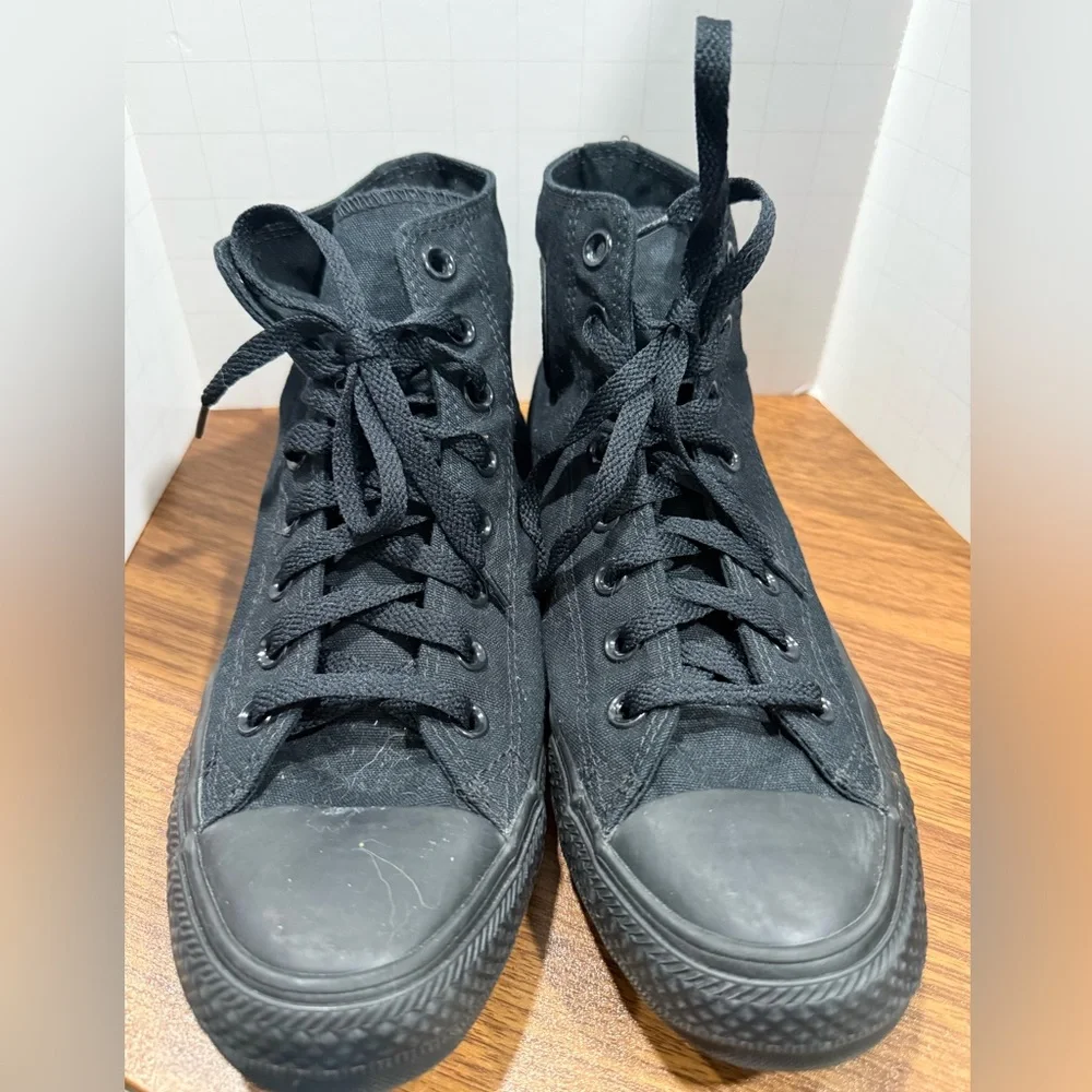 Converse Men's Size 8 Black Canvas High Top Chuck Taylor All Star sneakers, - Picture 2 of 7